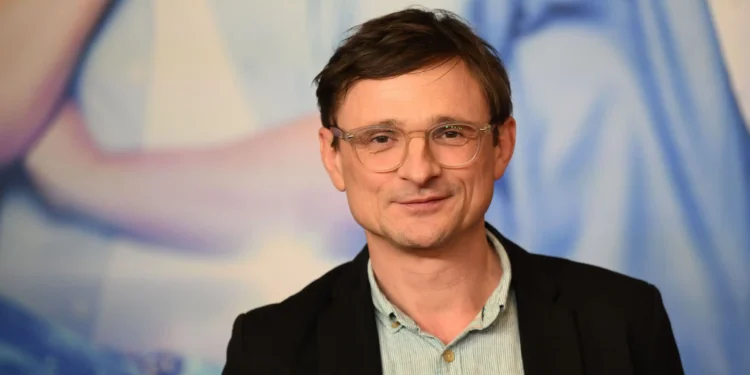 Florian Lukas und die Schatten seiner Kindheit